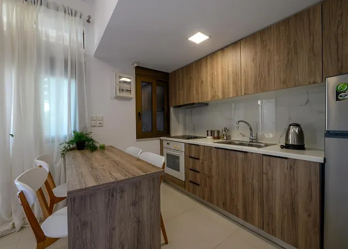 Little Cozy By The Sea Апартаменты *