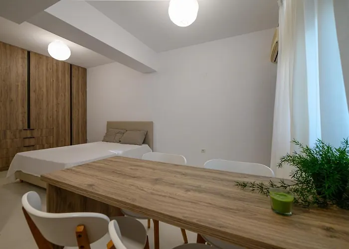 Little Cozy By The Sea